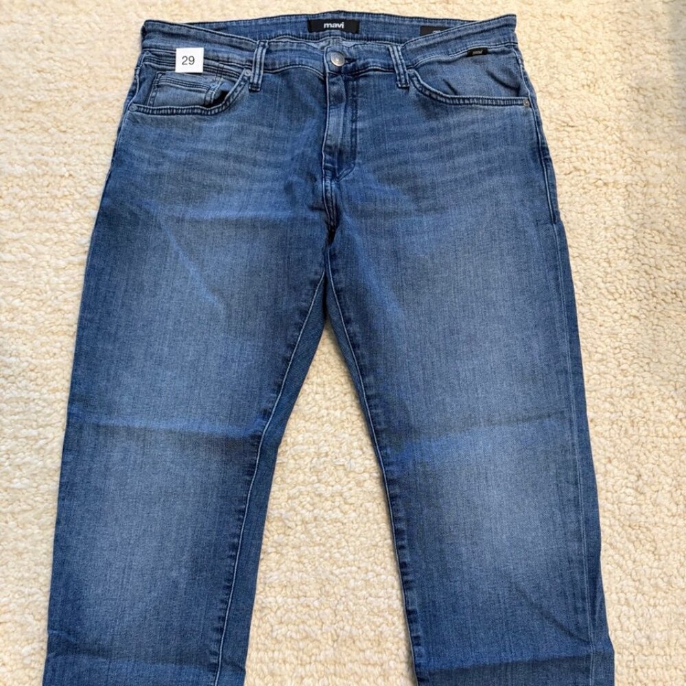 Mavi Jeans Jake 35x30 - Lightly worn, no damage or stains.